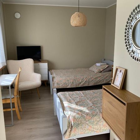 Ohtu Poik 4 City Center Apartment Pärnu Eksteriør billede